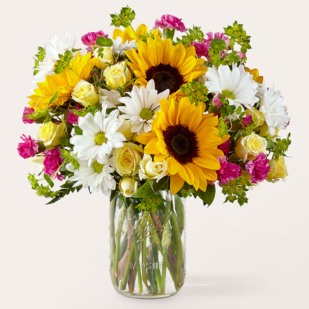 Aglow Bouquet – Ivory Hills Floral Designs, Keeling VA